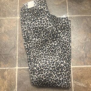 NWT leopard print stretch jeggjngs size 3/26 W